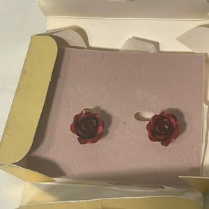 Vintage Giovanni red rosé earrings